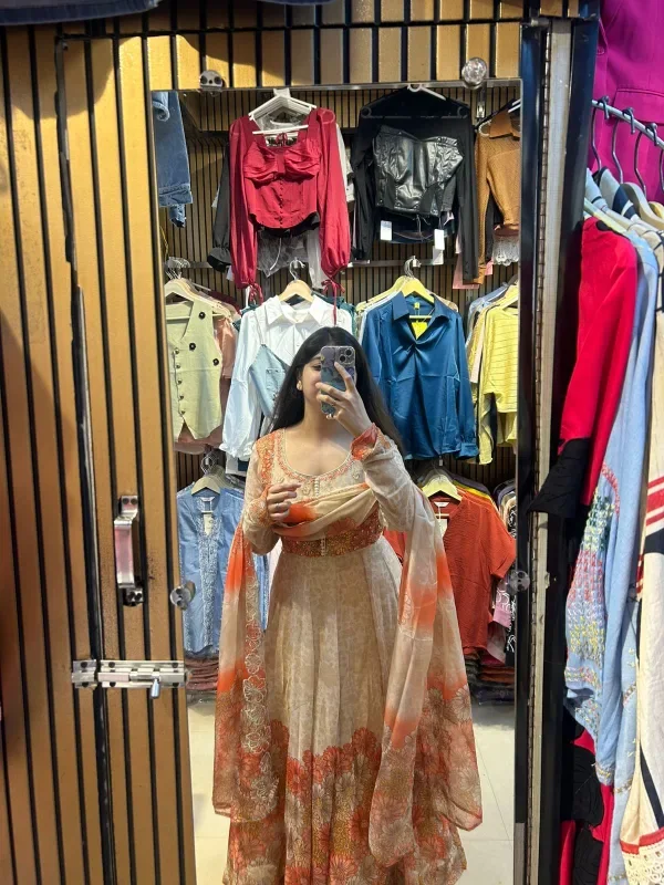 A Glimpse into Contemporary Fashion - Image 3