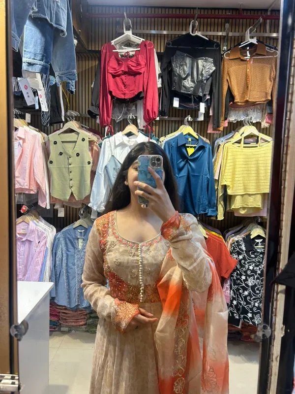 A Glimpse into Contemporary Fashion - Image 8