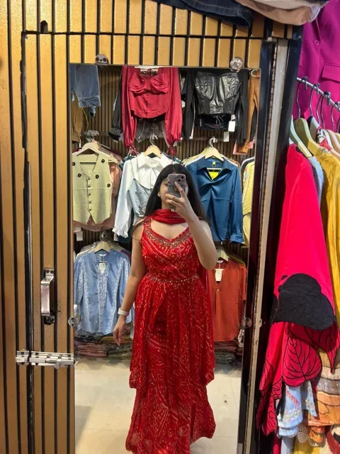 A Mirror Moment in Traditional Charm - Image 6